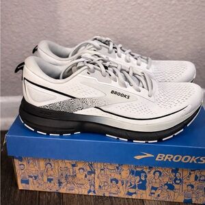 Brooks Women's Trace 3 Running Shoes